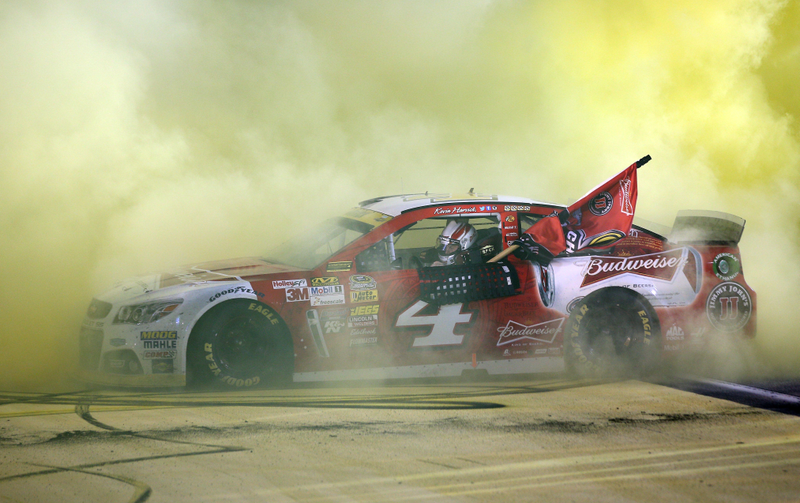 Illustration for article titled Kevin Harvick Is Your 2014 Sprint Cup Series Champion